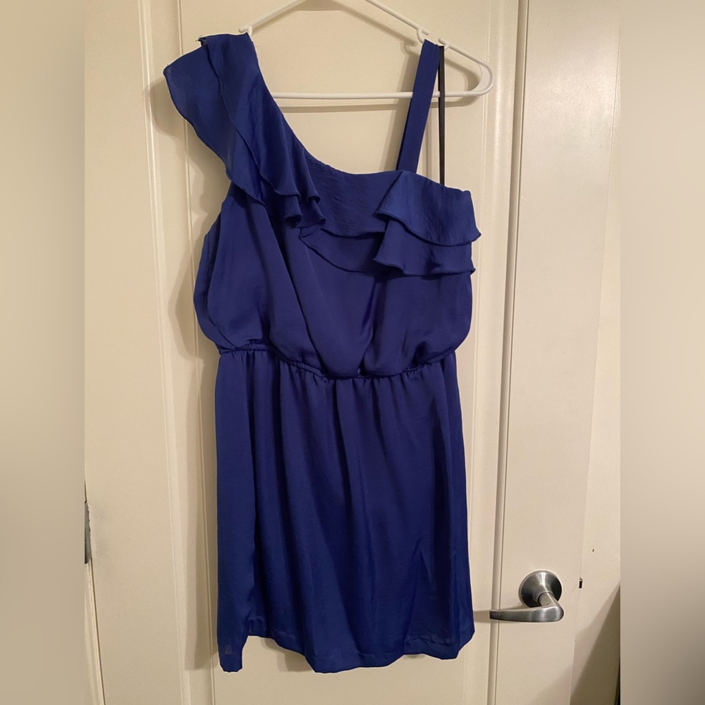 Royal blue satin feel L dress. One shoulder.